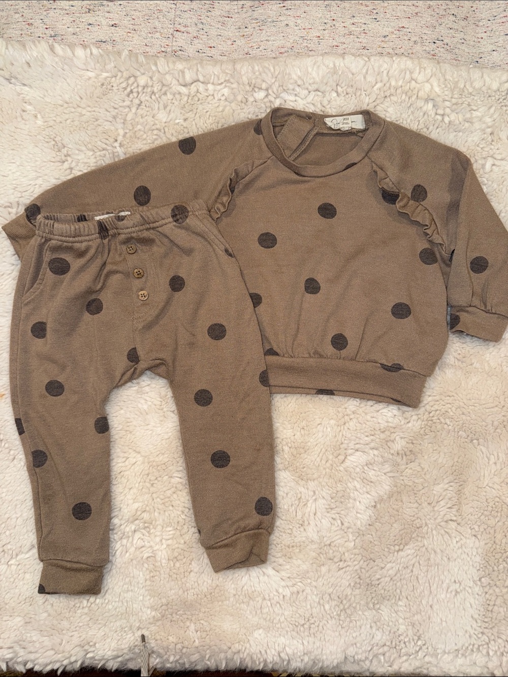Jessica Simpson Tan Brown Polka Dot Baby Set